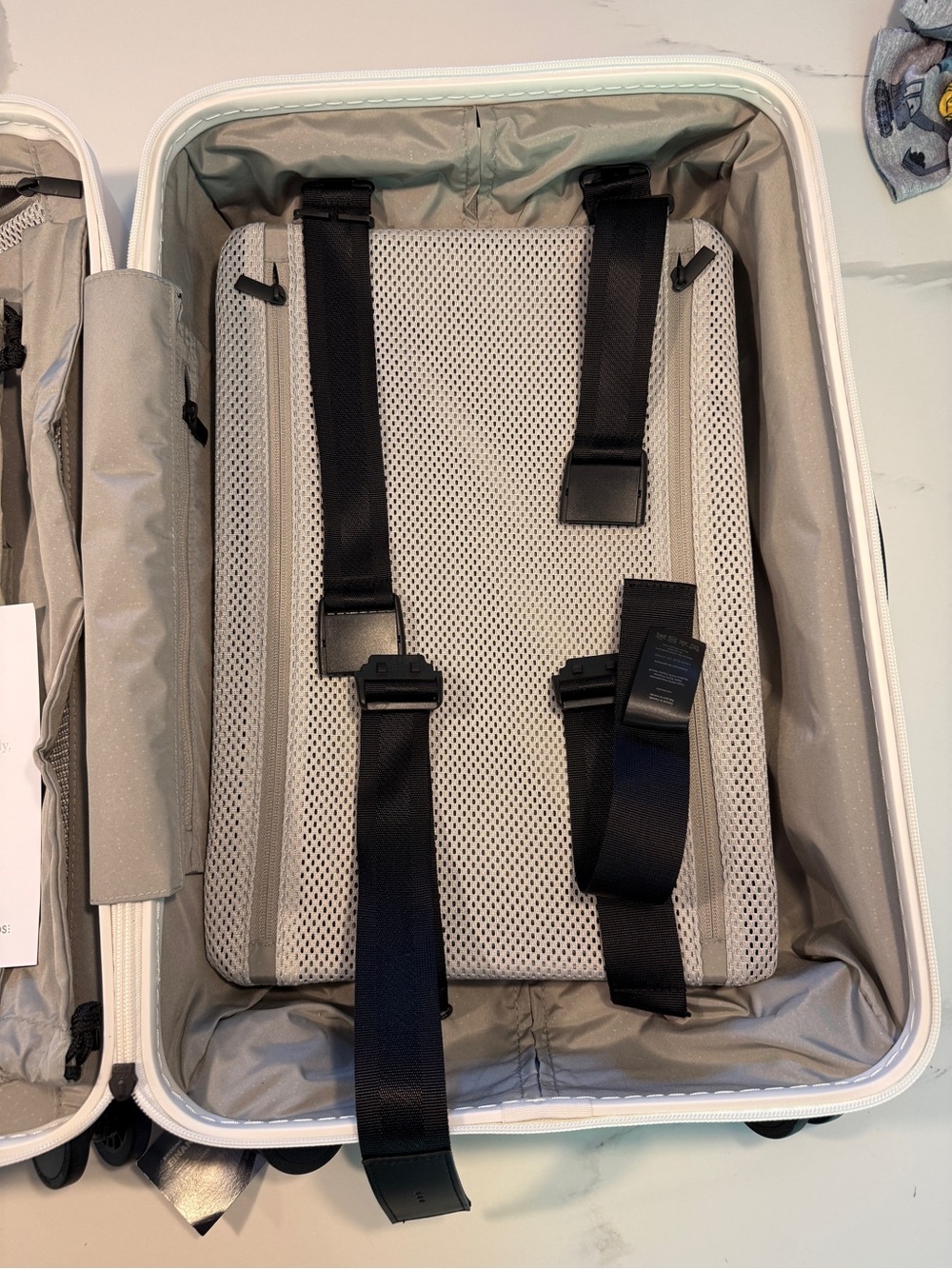 New Monos Carry On Pro Suitcase - Picture 9 of 9
